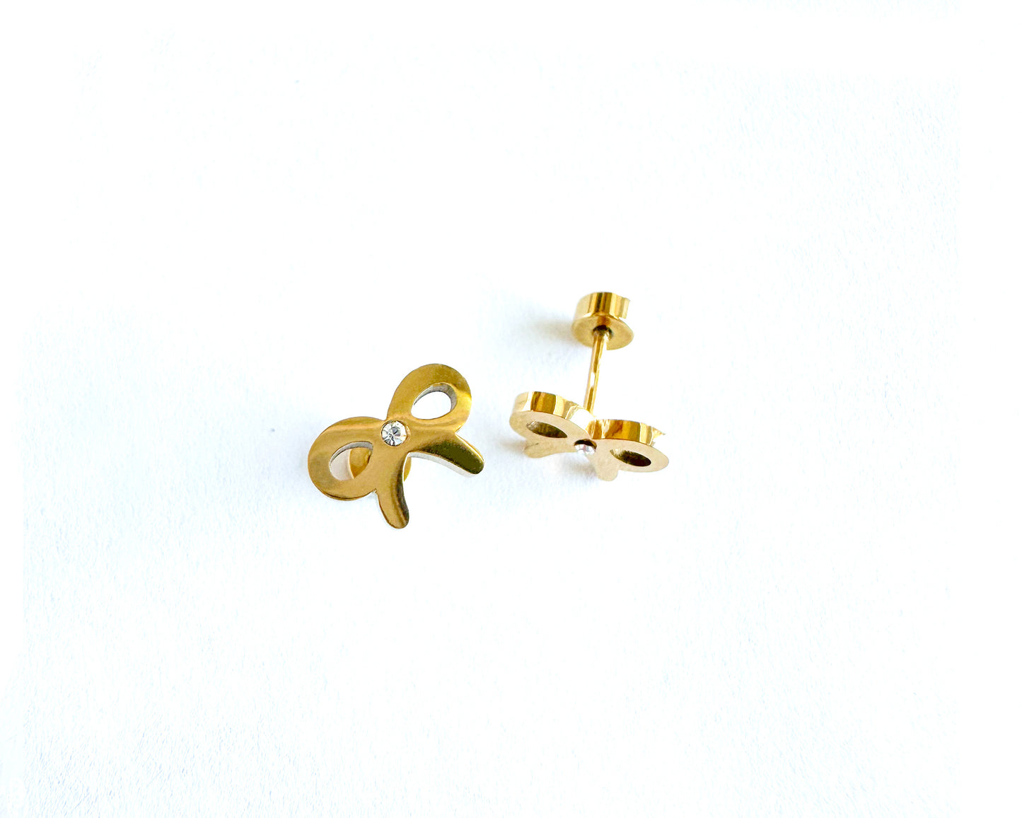 BOW STUD EARINGS