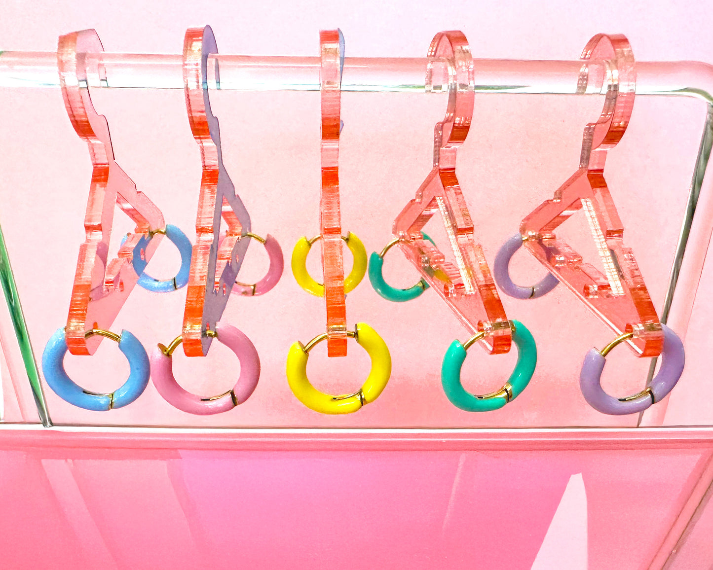MINI HANGERS